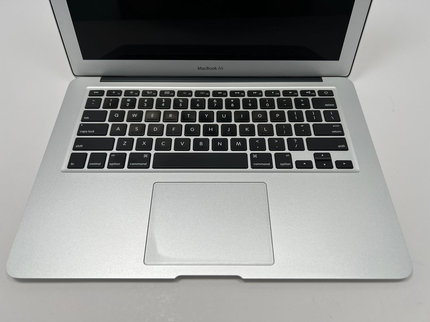 MacBook Air (2014) 13-inch – Intel Core i5 1.4GHz – 4GB RAM 256GB SSD Techable