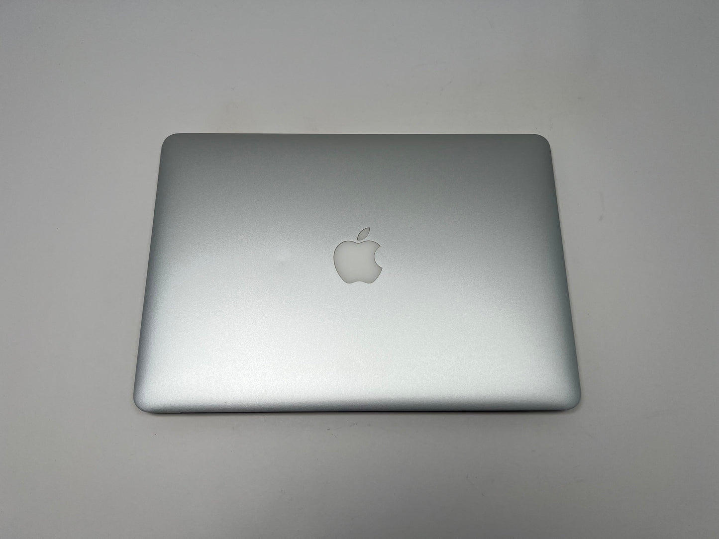 MacBook Air (2014) 13-inch – Intel Core i5 1.4GHz – 4GB RAM 256GB SSD Techable