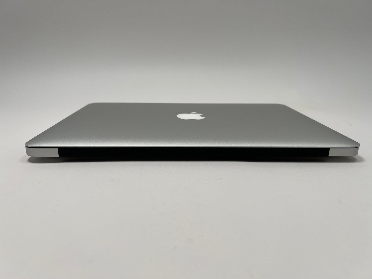 MacBook Air (2014) 13-inch – Intel Core i5 1.4GHz – 4GB RAM 256GB SSD Techable