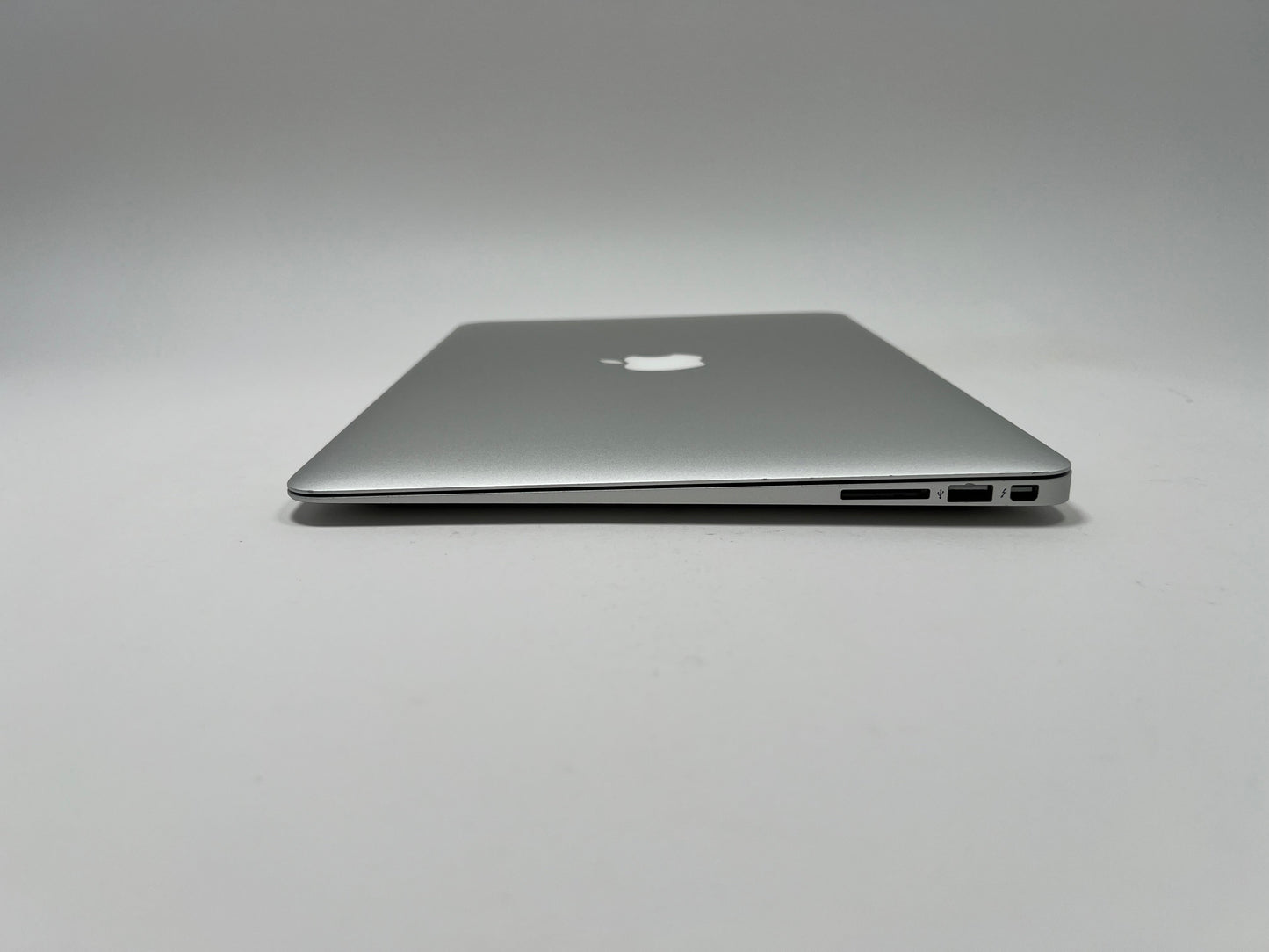 MacBook Air (2014) 13-inch – Intel Core i5 1.4GHz – 4GB RAM 256GB SSD Techable