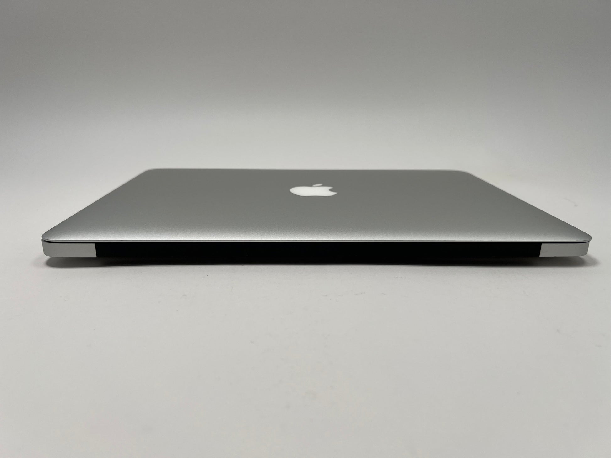 MacBook Air (2014) 13-inch – Intel Core i5 1.4GHz – 4GB RAM 256GB SSD Techable